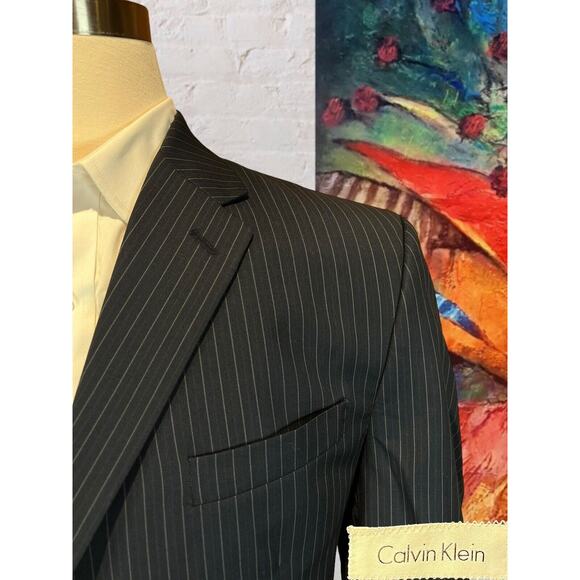 Calvin Klein 44R Mens Navy Blue Pinstripe 3 Button Blazer Sport Coat Jacket - Picture 3 of 12